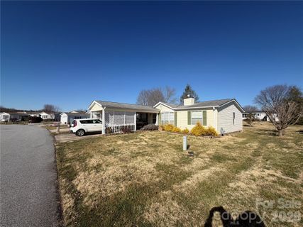 261 White Ash Circle active home in Riverwind, Hendersonville, NC
