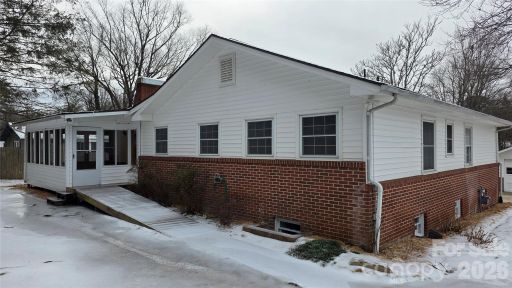 1627 Greenville Highway