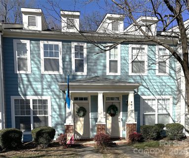 401 Hurston Circle sold home in Lela Court, Charlotte, NC