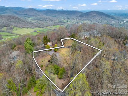5 Chestnut Top Circle active home in High Vista, Mills River, NC