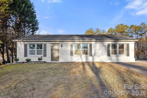220 Valleybrook Lane sold home in Inglewood, Troutman, NC