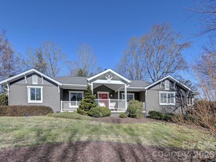 1827 Laurel Park Highway sold home in Laurel Park Estates, Laurel Park, NC