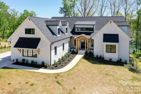 153 High Hills Drive