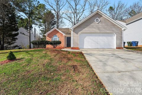 7517 Lullwater Cove sold home in Henderson Park, Huntersville, NC