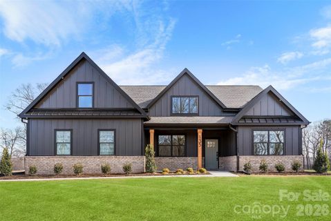 135 Harbourtown Drive sold home in Woodbridge, Kings Mountain, NC
