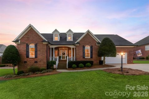 2708 Wynewood Court sold home in Waterford Green, Gastonia, NC