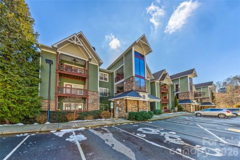 1000 Olde Eastwood Village Boulevard