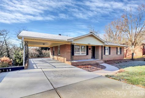 526 Julia Avenue