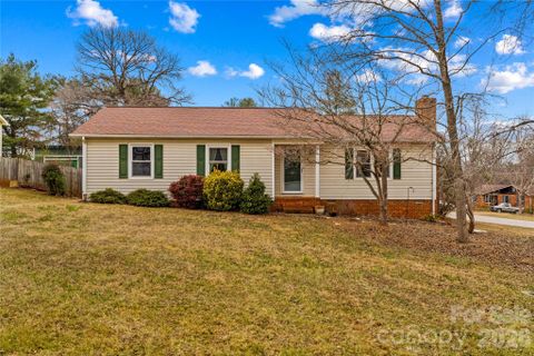 115 Pineview Court pending home in Danbury Forest, Statesville, NC