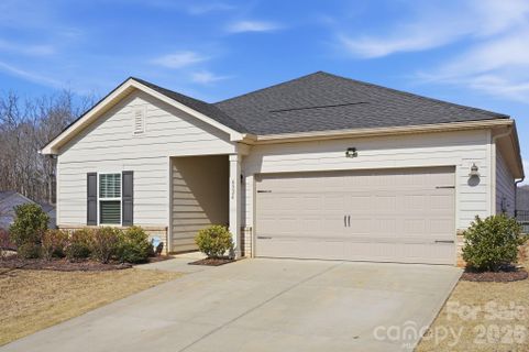 4526 Bright Road pending home in Solena At The Vineyards, Charlotte, NC
