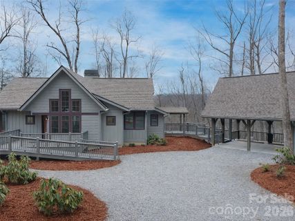 472 Cardinal Road sold home in Sherwood Forest, Brevard, NC