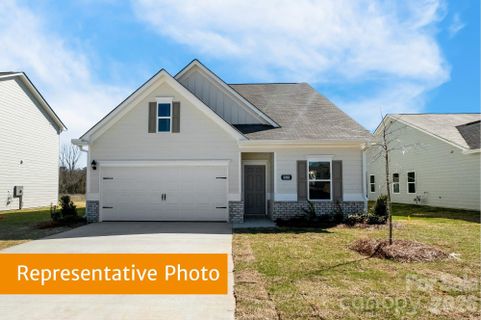1130 Langston Lane pending home in Country Club Village, Salisbury, NC