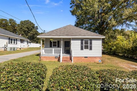 1004 Plymouth Street