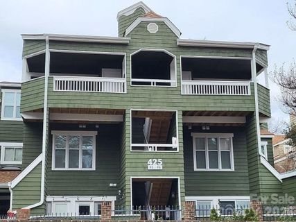 425 W 8th Street sold home in Springfield Square, Charlotte, NC
