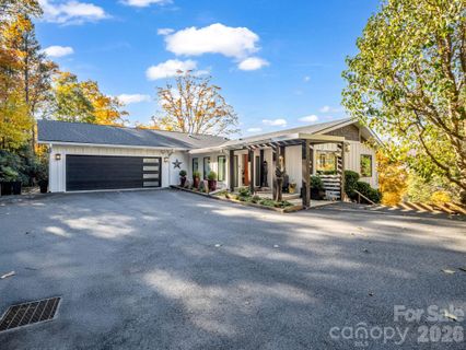 200 Piney Mountain Road pending home in Gillette Woods, Tryon, NC