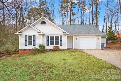7026 Streamside Drive sold home in Creekside, Charlotte, NC