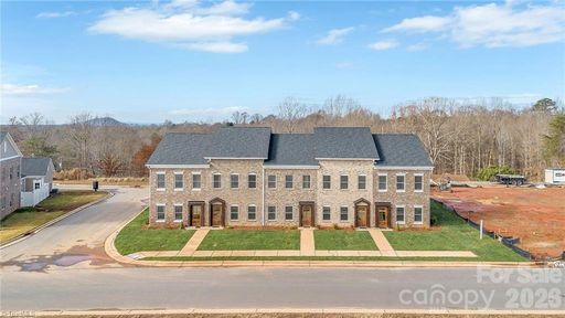 2113 24th Street Lane