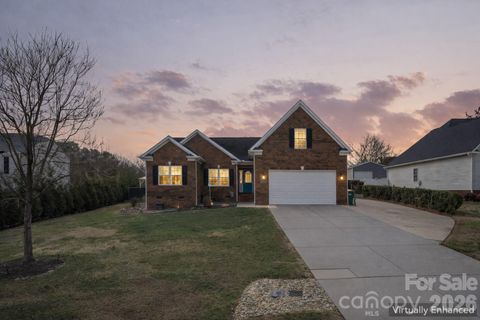 1911 Redwood Drive sold home in Arbor Heights, Oakboro, NC