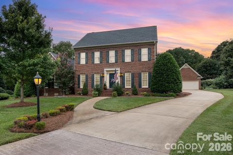 5926 Moray Court sold home in Kings Crossing, Concord, NC