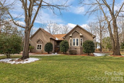 14558 Harbor Estate Road sold home in Harbor Estates, Charlotte, NC