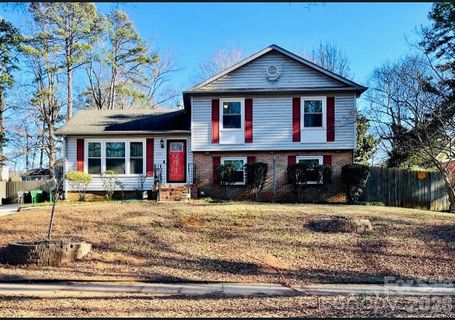4721 Farm Pond Lane sold home in Four Seasons, Charlotte, NC