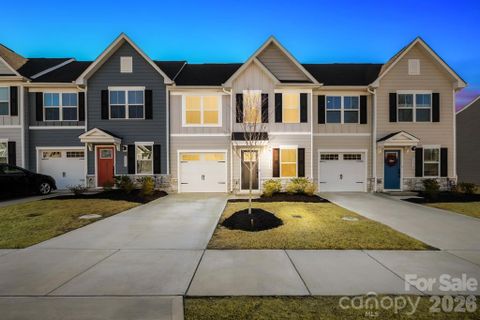 111 Skylar View Way