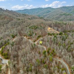 400 Pine Cone Trail