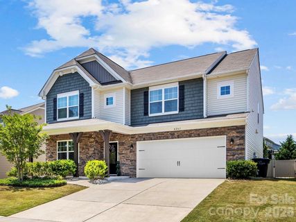 4261 Coachwhip Avenue