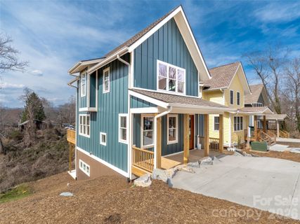 Homes in Mountain Song, Asheville