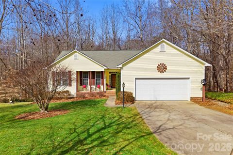 3481 Seminole Drive sold home in Creekside Village, Maiden, NC