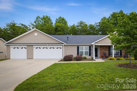 122 Lady Slipper Lane