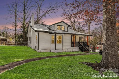 1013 Ridge Avenue