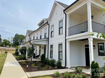 10211 Rainier Trail Drive pending home in The Villas At Tuckers Walk, Huntersville, NC