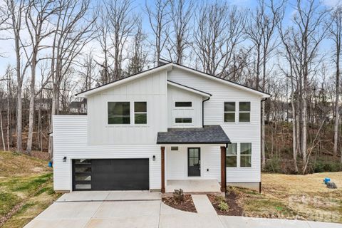 Homes in English Hills, Mooresville