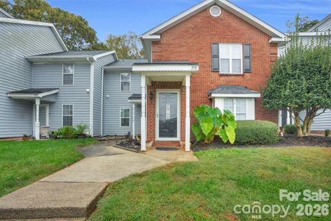 2911 Iron Gate Lane sold home in Firethorne, Charlotte, NC