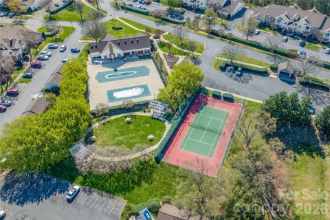 16464 Redstone Mountain Lane