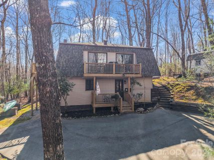177 Tsisqua Circle active home in Connestee Falls, Brevard, NC