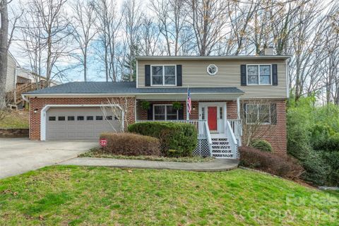 Homes in Hunters Trace, Arden