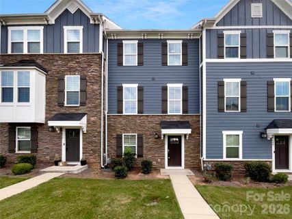 10632 Overlook Mountain Drive sold home in Riverbend Towns, Charlotte, NC