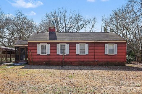 1048 Old Thompson Avenue sold home in Erwin Farm, Lancaster, SC