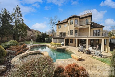 8000 Skye Lochs Drive