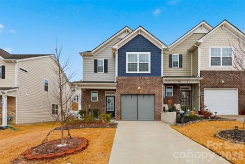 6029 Chelsea Oaks Ridge active home in Windhaven, Fort Mill, SC