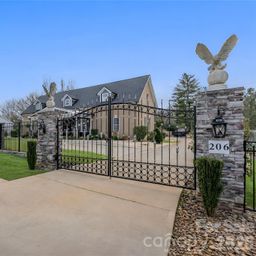 206 Cedar Drive