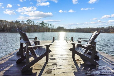 22246 Oakwood Road pending home in Oakwood Park, Albemarle, NC
