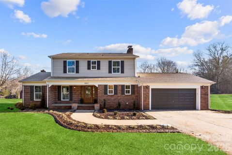 1982 Jim Mccarter Road sold home in Shadow Lake, Clover, SC