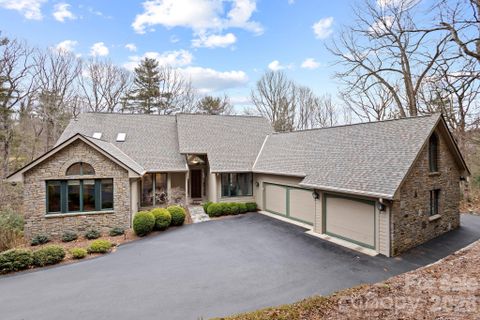 175 Overlook Drive active home in Kenmure, Flat Rock, NC