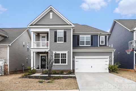 817 Deep River Way