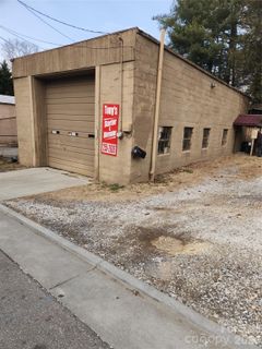 00 Haywood Road