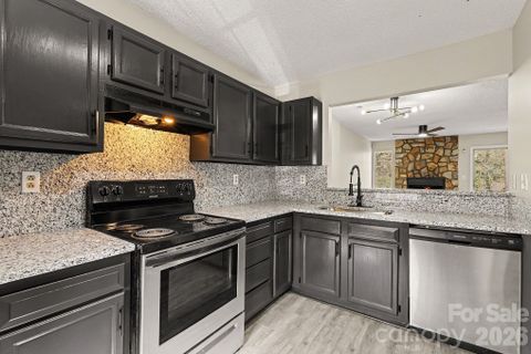 6227 Windsor Gate Lane