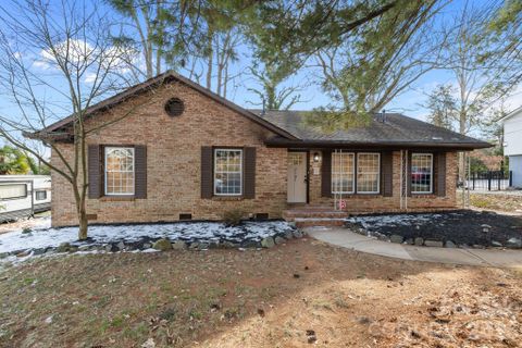 7101 Woodstock Drive